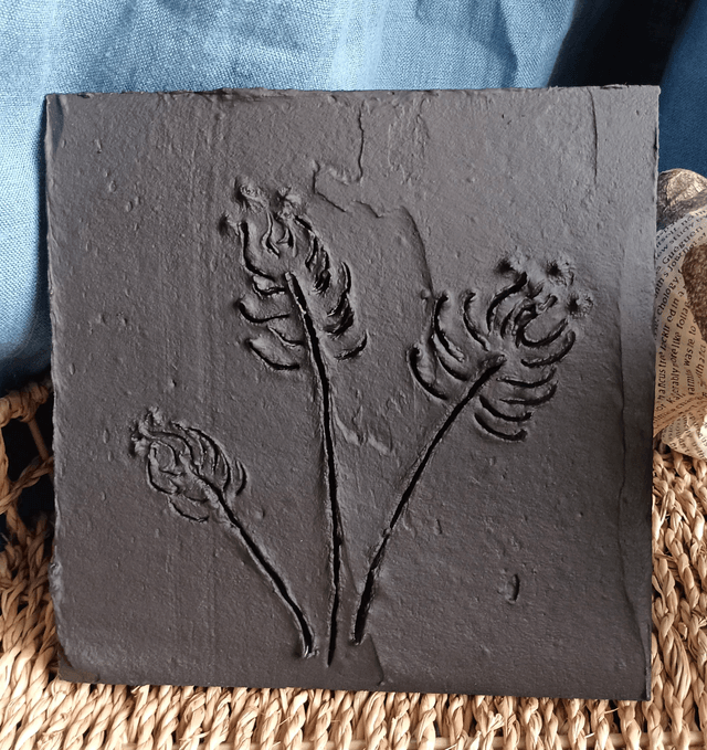 BLACK FLOWERS