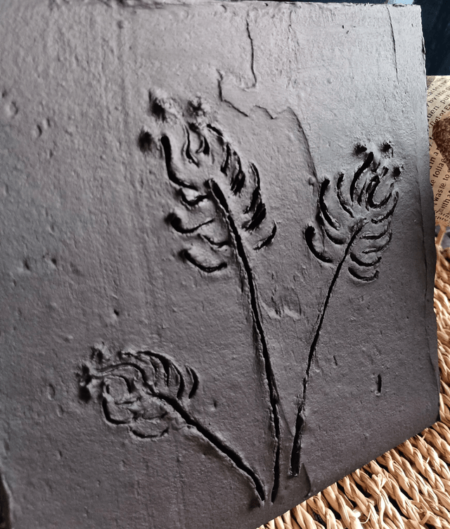 BLACK FLOWERS